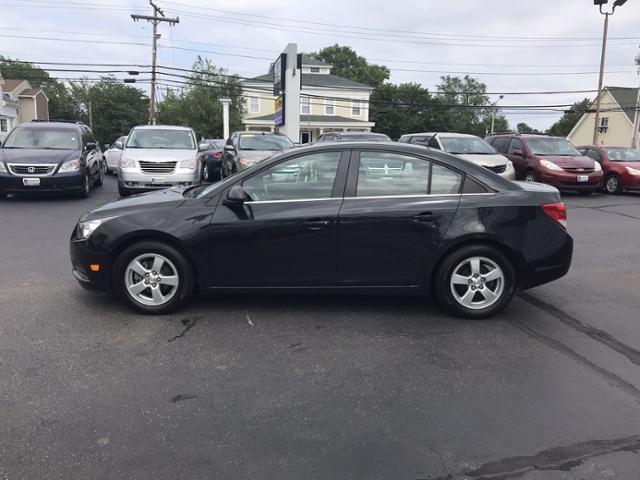 Chevrolet cruze 4dr nb