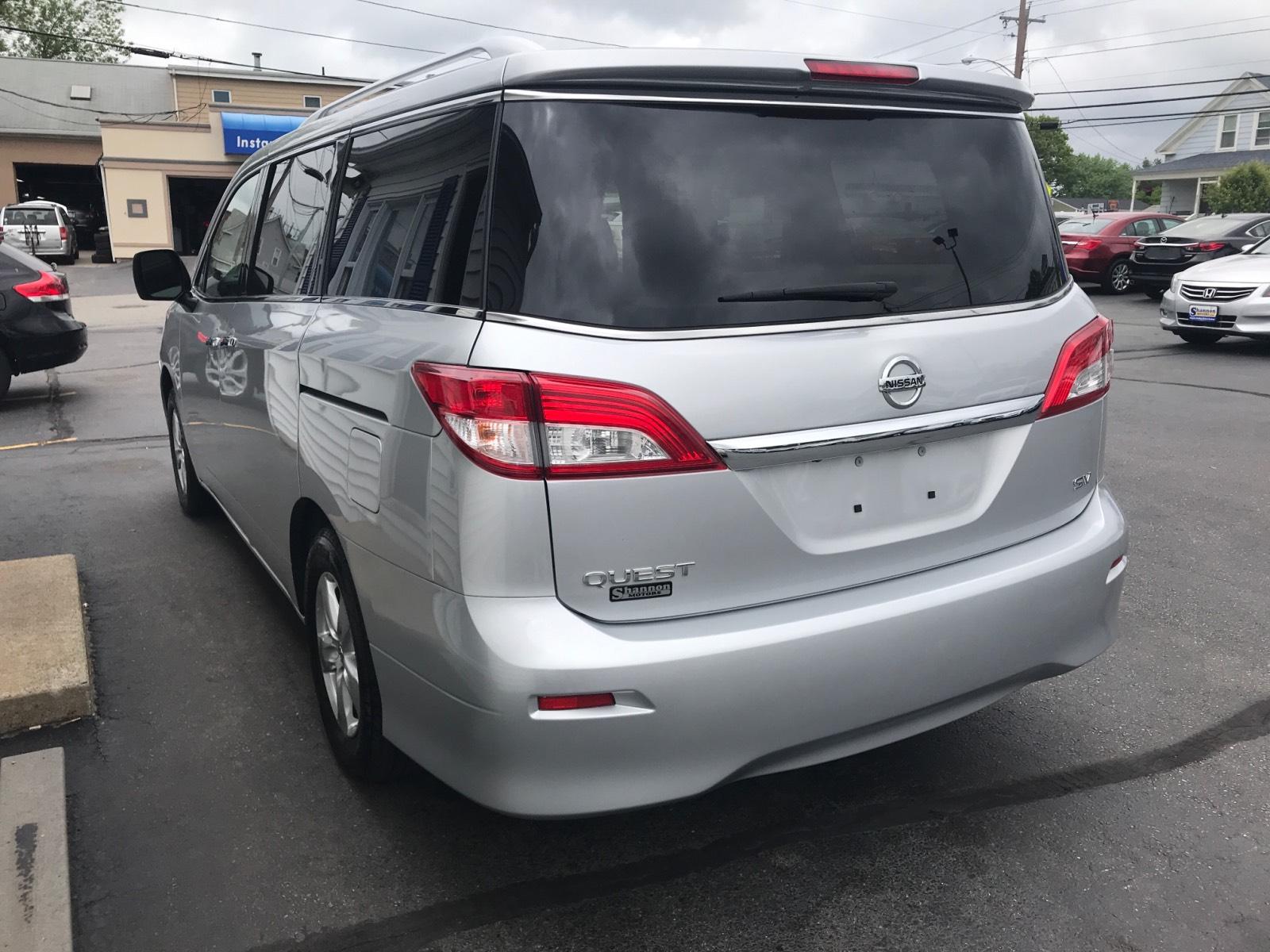 Nissan quest 2017